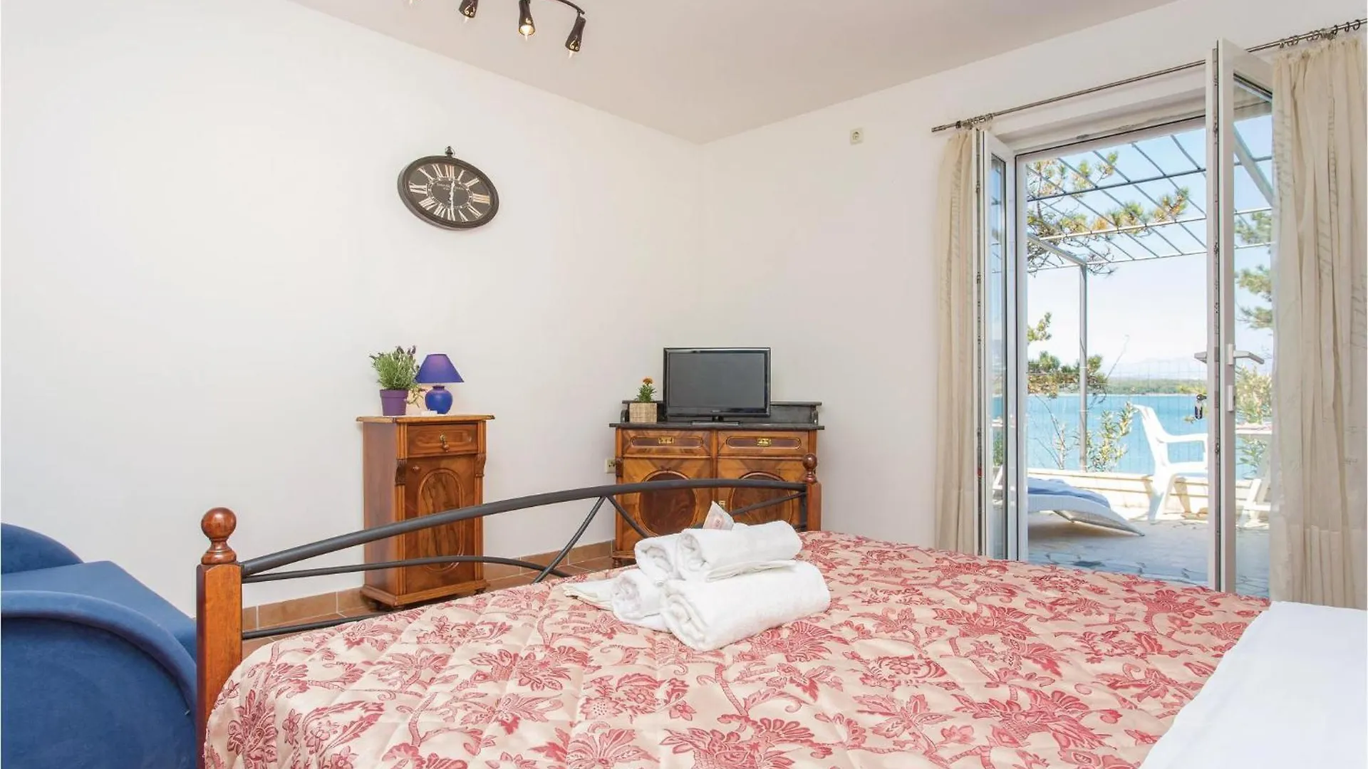 בית נופש Stunning Home In Klimno With Kitchen